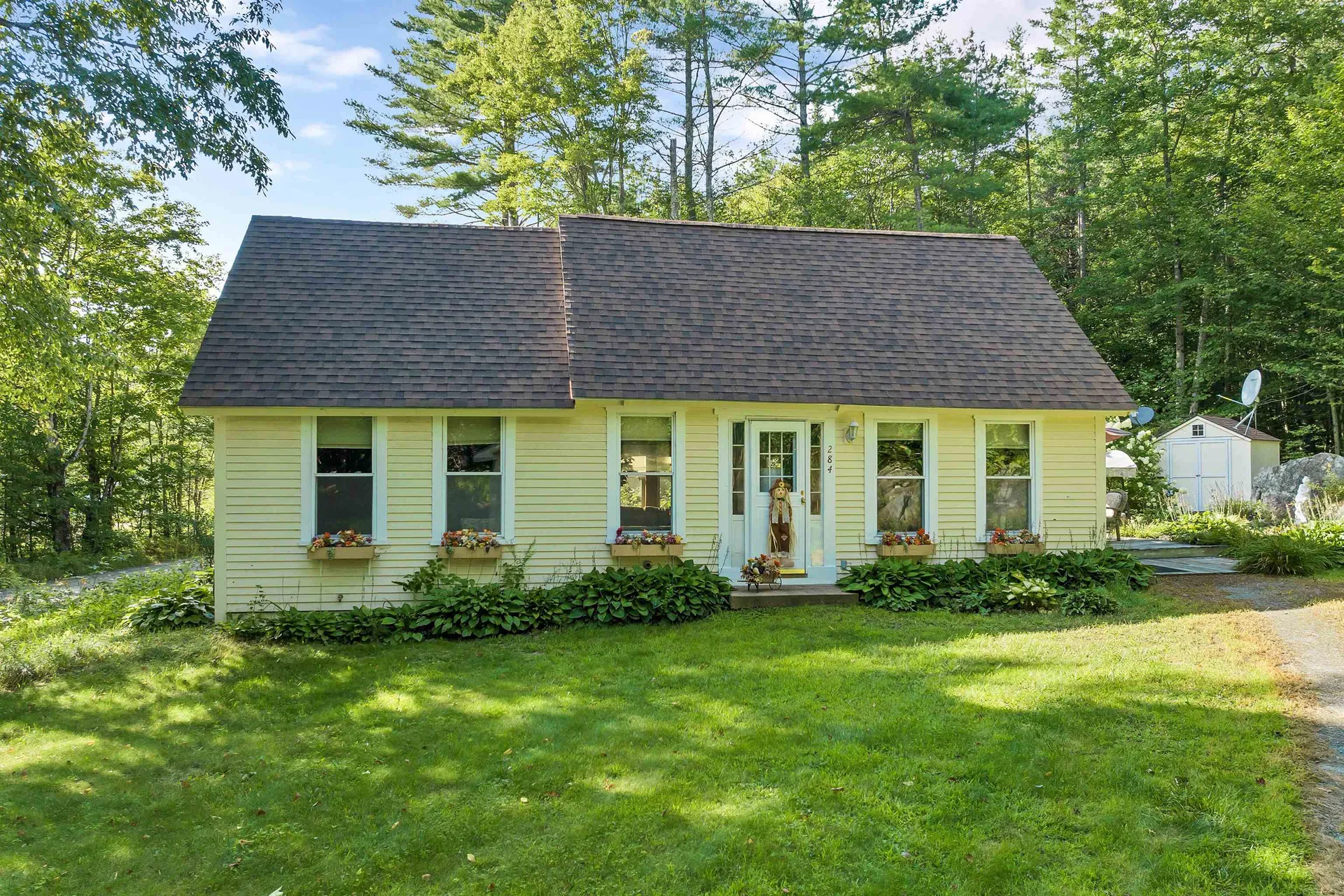 284 Rowentown Road Wentworth NH 03282
