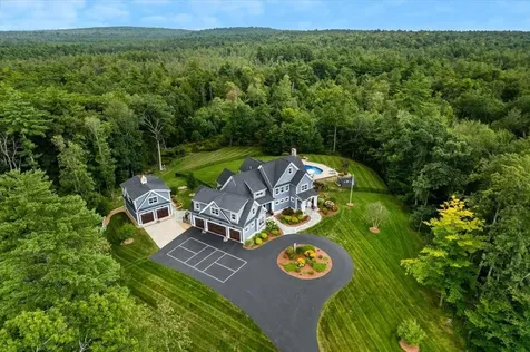 419 Chester Turnpike Candia NH 03034