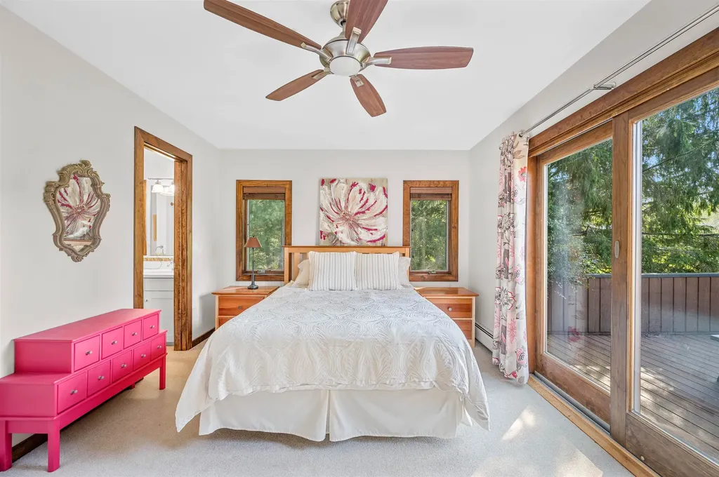 20 Field Road Stowe VT 05672