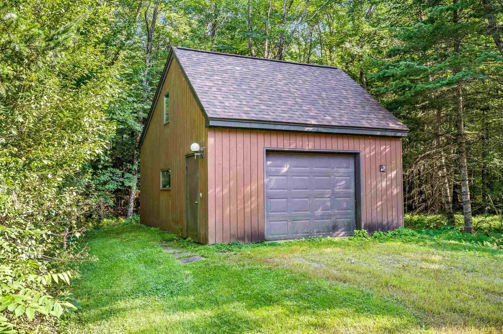 20 Field Road Stowe VT 05672
