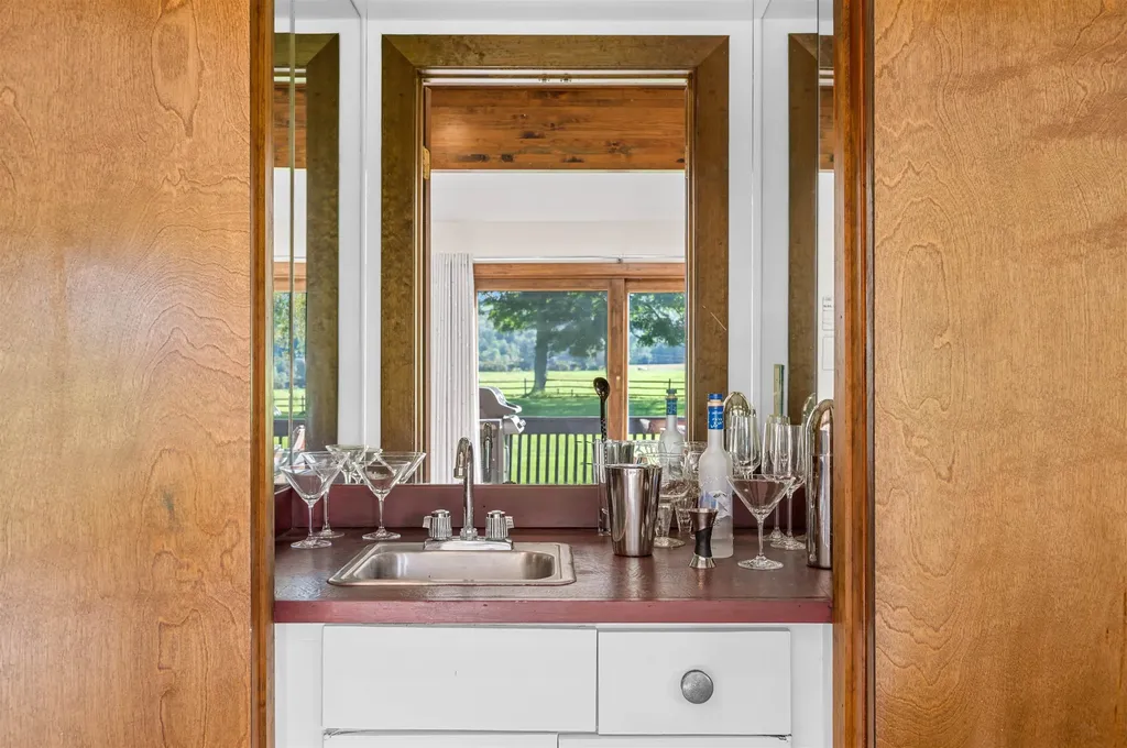 20 Field Road Stowe VT 05672