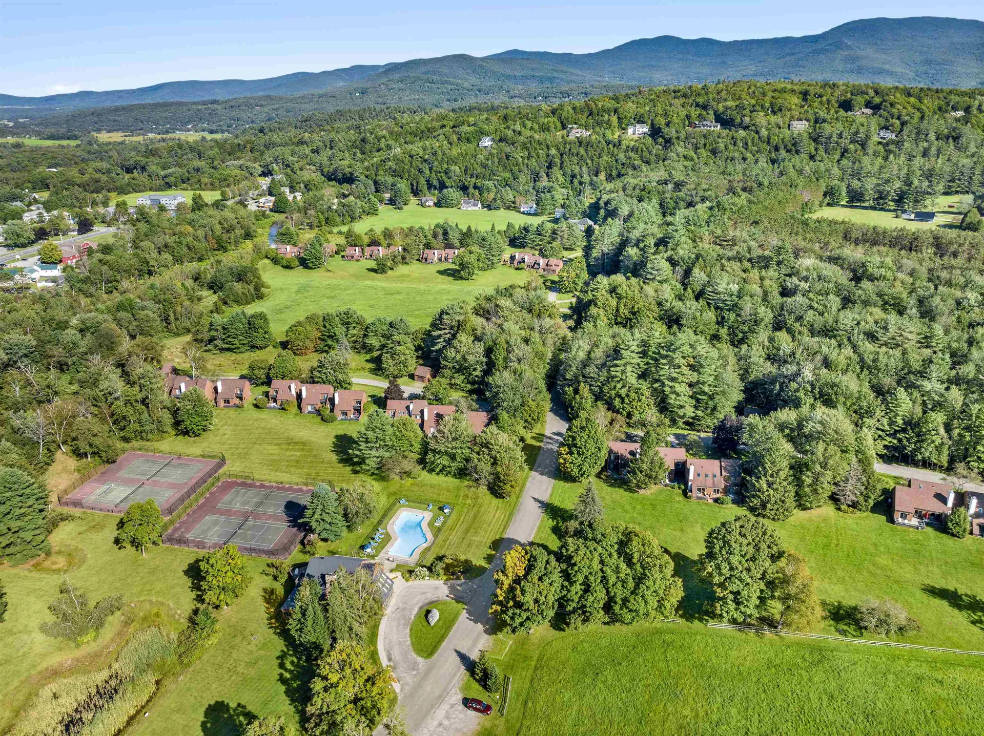 20 Field Road Stowe VT 05672