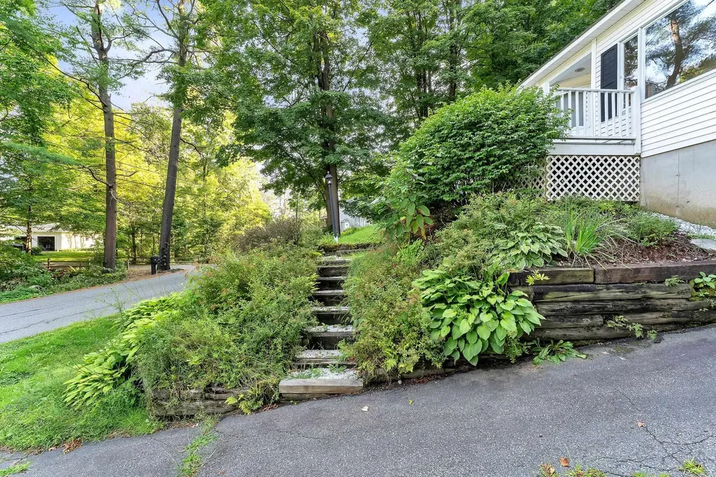 69 Morningside Drive Windsor VT 05089