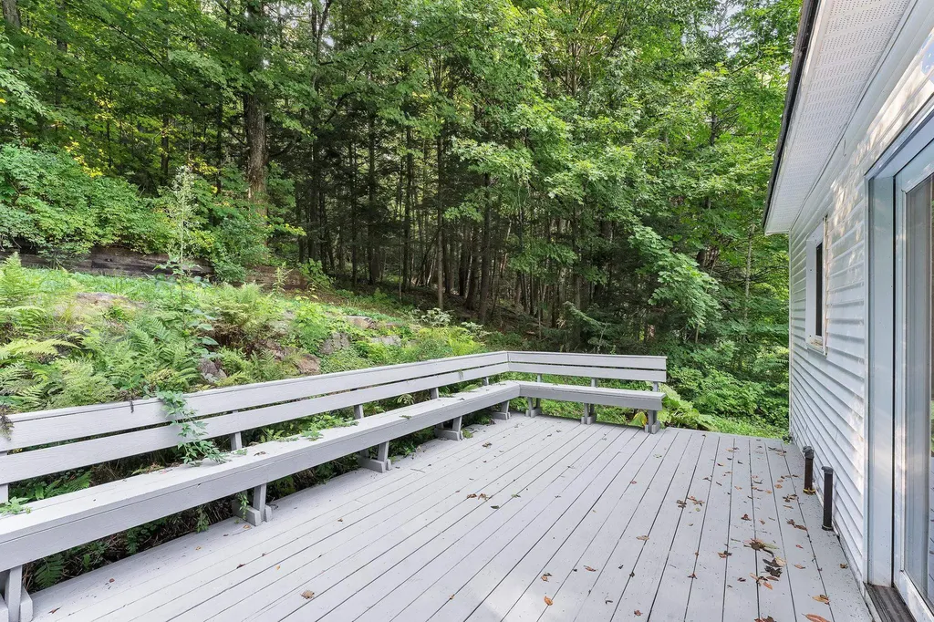 69 Morningside Drive Windsor VT 05089