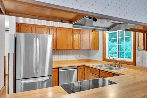 69 Morningside Drive Windsor VT 05089