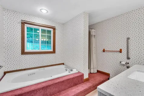 69 Morningside Drive Windsor VT 05089