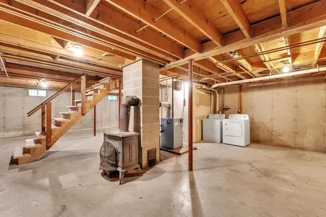 69 Morningside Drive Windsor VT 05089