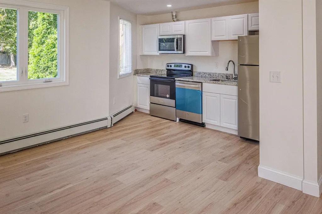 12 Beaver Way Rochester NH 03867