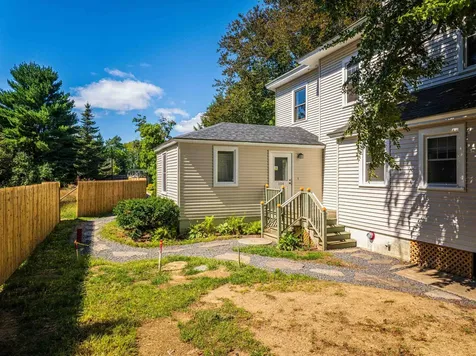 12 Beaver Way Rochester NH 03867