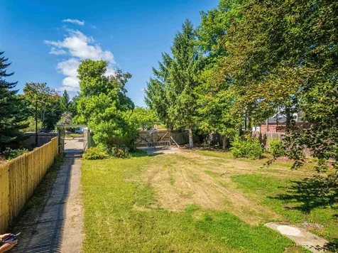 12 Beaver Way Rochester NH 03867