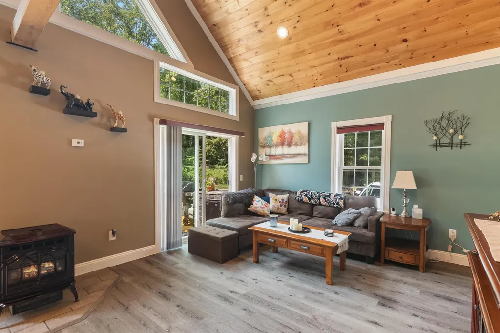 71 Shady Maple Lane Franklin VT 05457