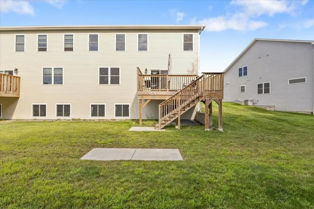 128 Chase Court Essex VT 05452