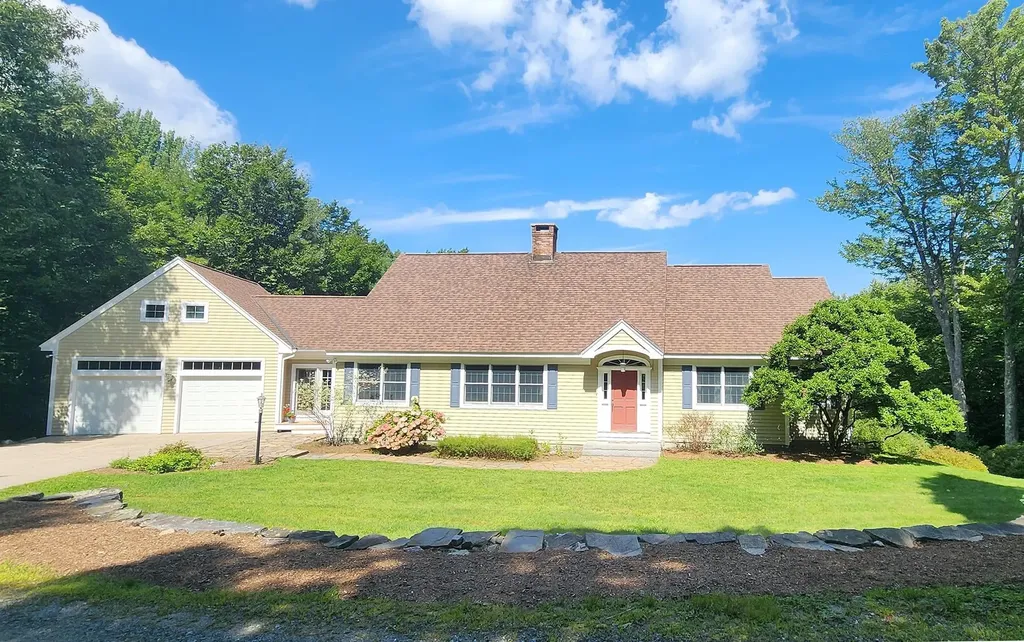 51 Tucker Road New London NH 03257