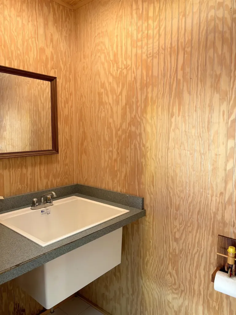 28 Winterhaven Road Wolfeboro NH 03894