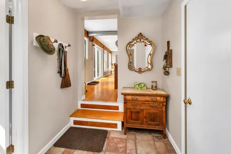 28 Winterhaven Road Wolfeboro NH 03894