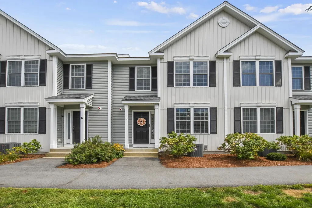 30 Brook Street Derry NH 03038