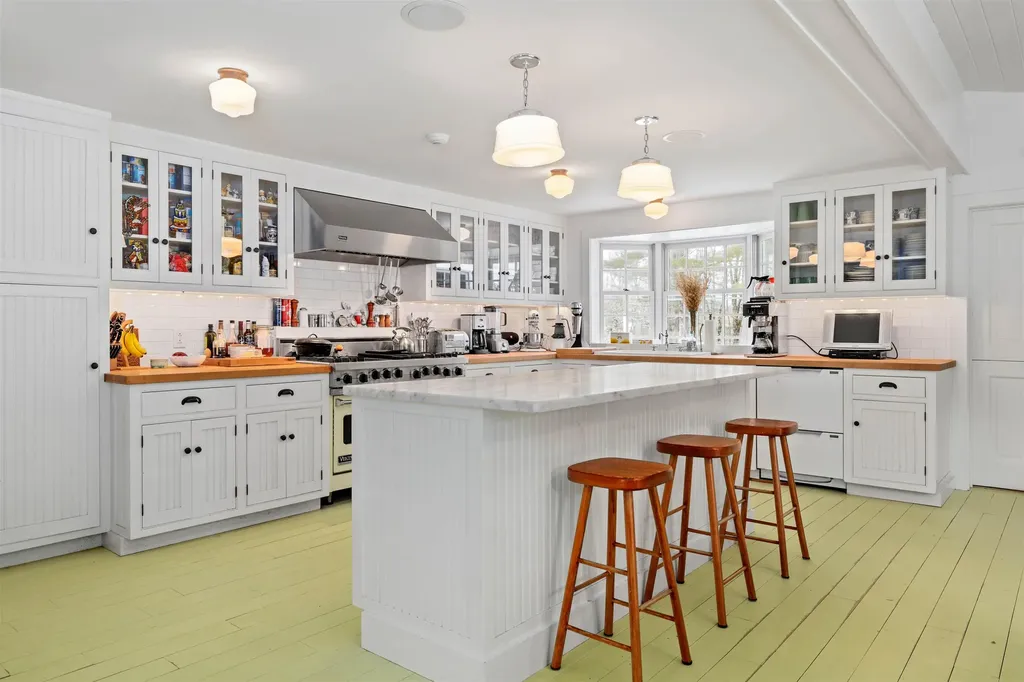 527 Benson Road Manchester VT 05255