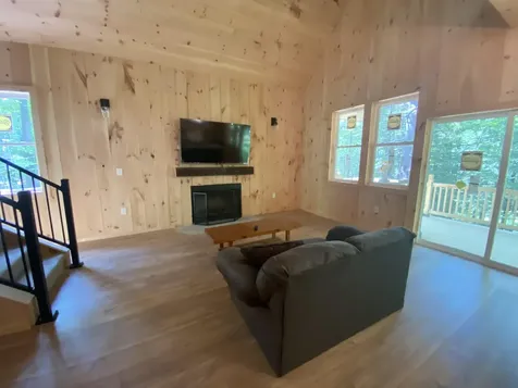 13 Darrah Loop Wilmington VT 05363