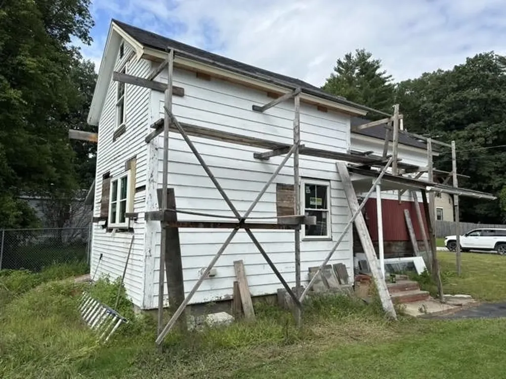 19 Shedd Place Rutland City VT 05701