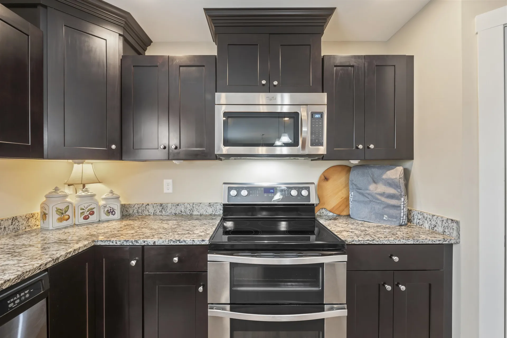 18 Village Place Drive Barrington NH 03825