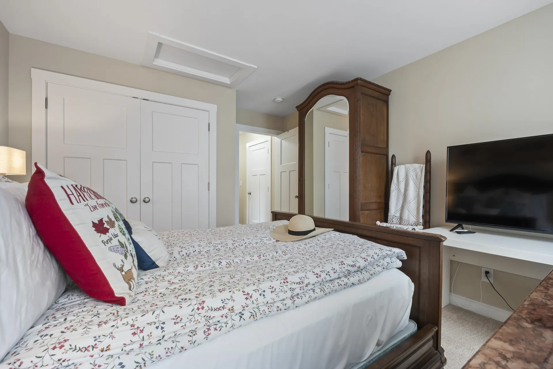 18 Village Place Drive Barrington NH 03825