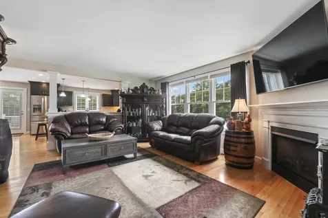 18 Village Place Drive Barrington NH 03825