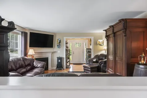 18 Village Place Drive Barrington NH 03825