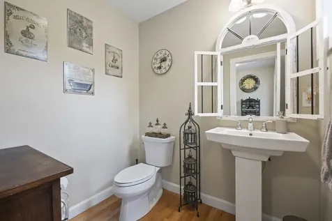 18 Village Place Drive Barrington NH 03825