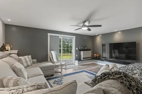 18 Village Place Drive Barrington NH 03825
