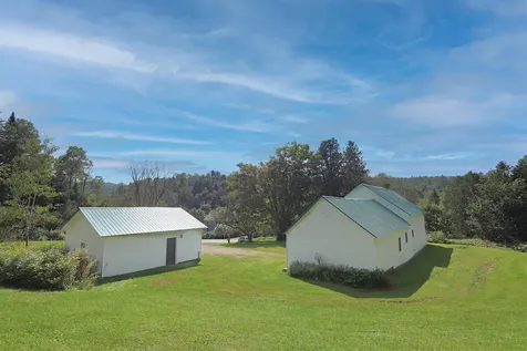 704 South Wheelock Road Lyndon VT 05851