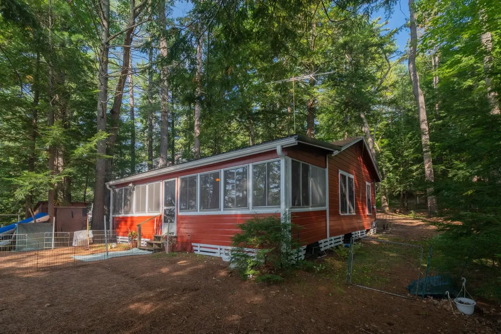 5 Sawicki Lane Belmont NH 03220