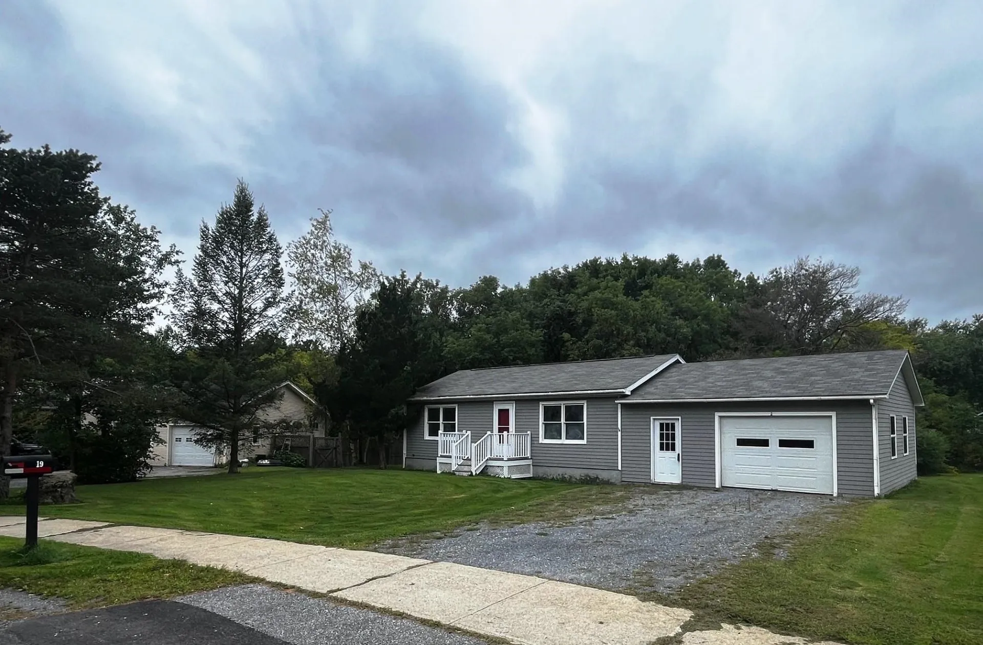 19 Brookside Drive Middlebury VT 05753