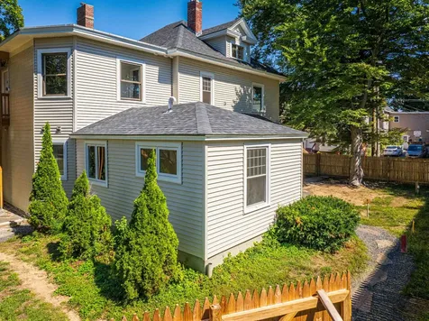 12 Beaver Way Rochester NH 03867