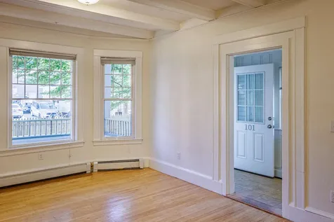 12 Beaver Way Rochester NH 03867
