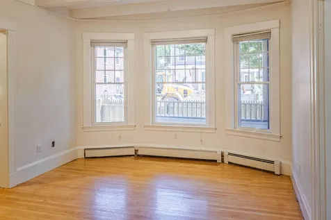 12 Beaver Way Rochester NH 03867
