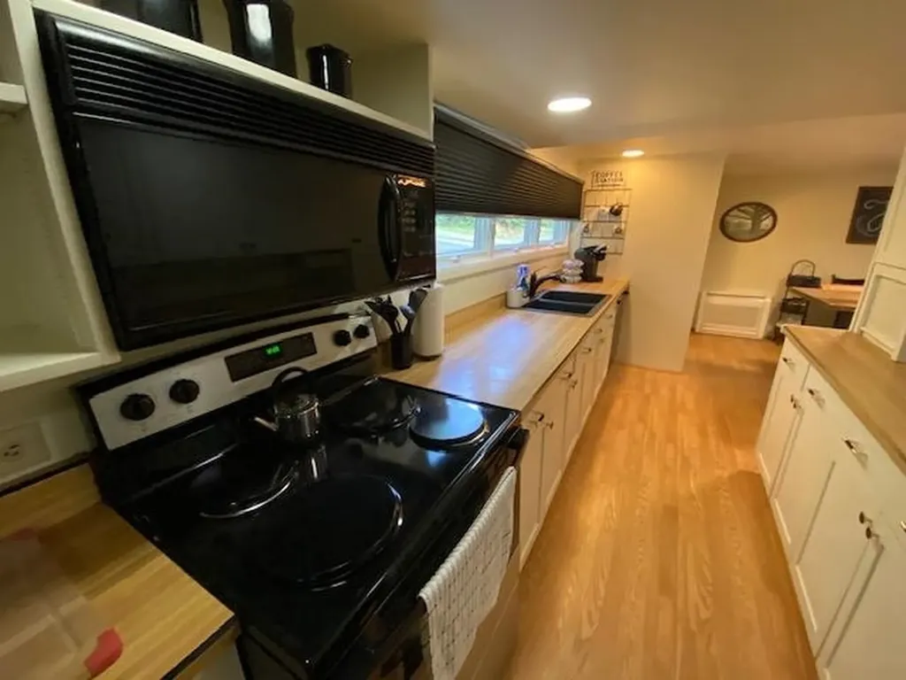 48 Dan Web Road Campton NH 03223