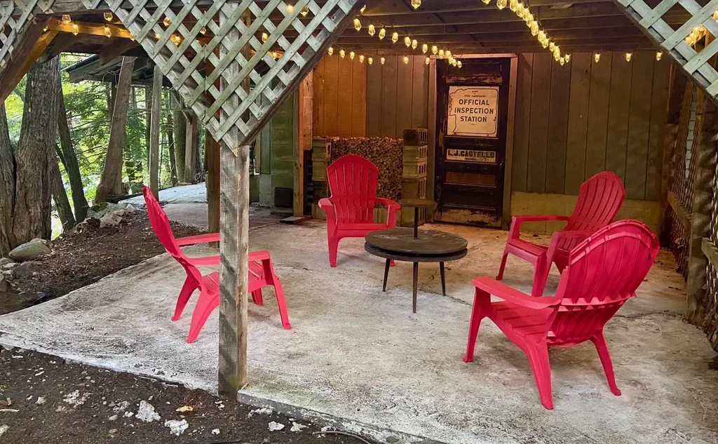48 Dan Web Road Campton NH 03223