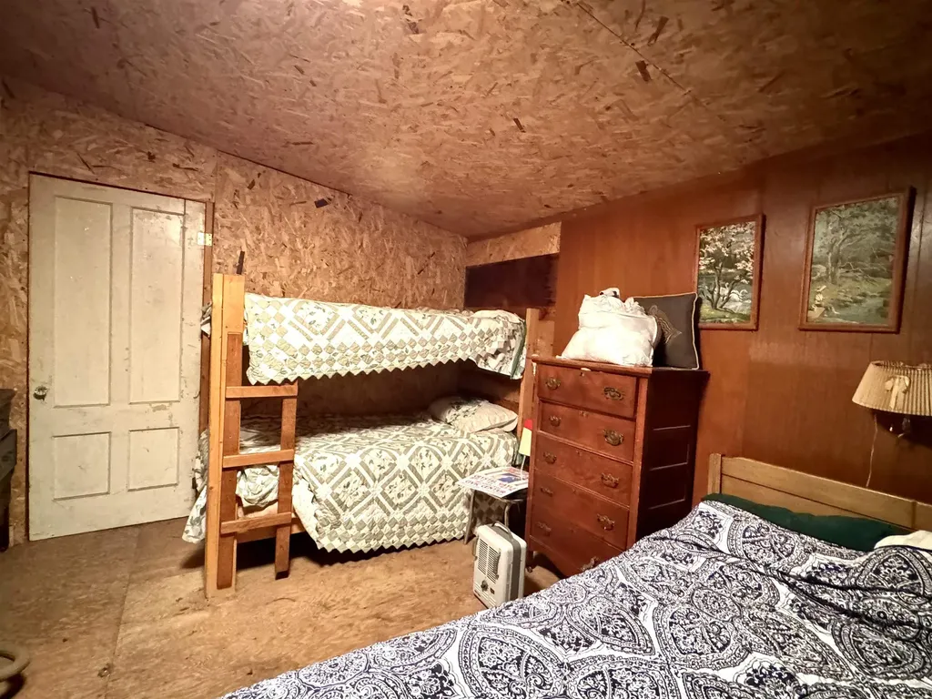 52 Eastman Road Pittsburg NH 03592