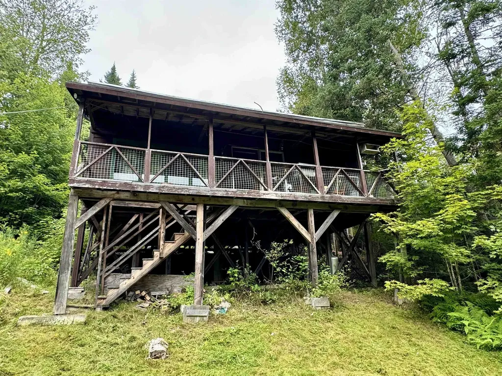 52 Eastman Road Pittsburg NH 03592