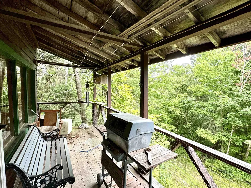 52 Eastman Road Pittsburg NH 03592