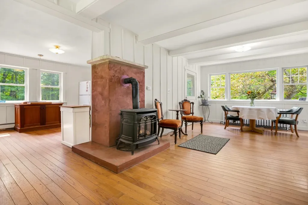 758 Meadow Lake Drive Mendon VT 05701