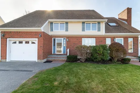 7 Lowell Street Seabrook NH 03874