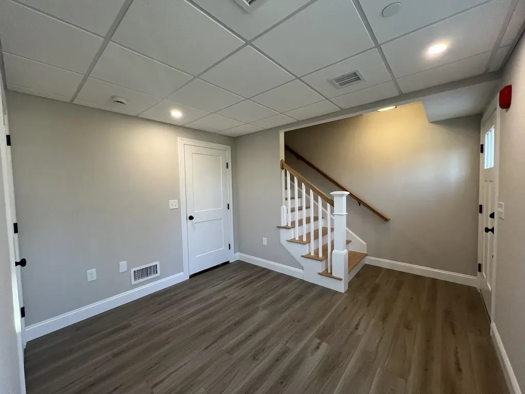 7 Juniper Lane Portsmouth NH 03801