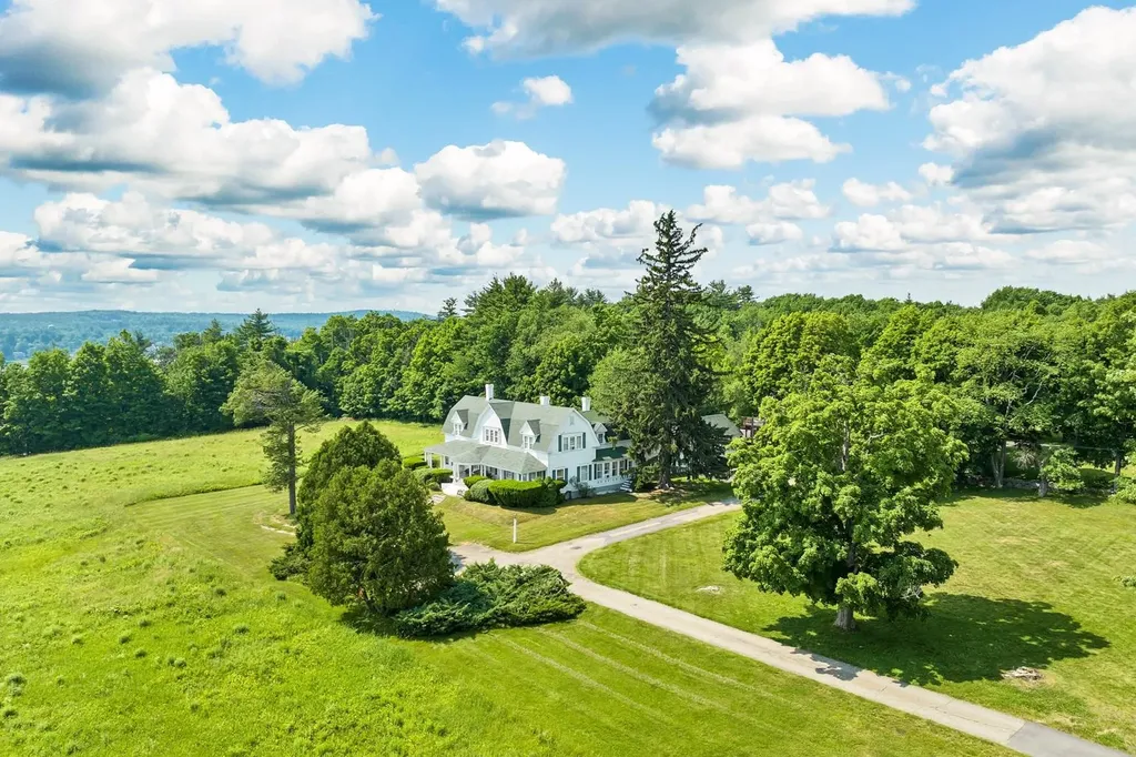 238 White Oaks Road Laconia NH 03246