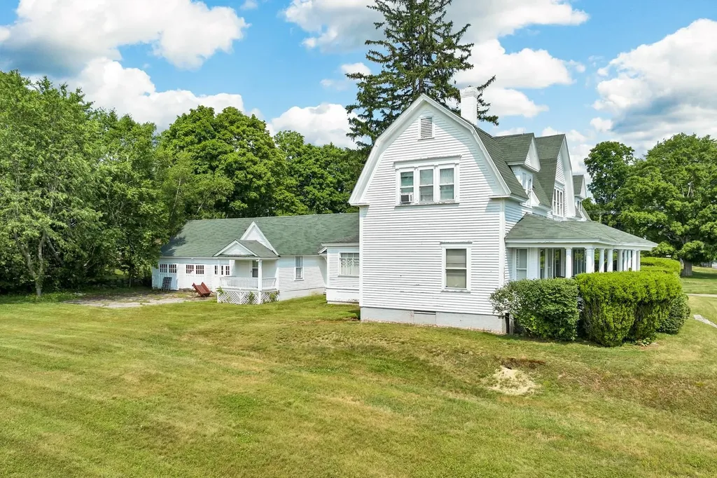 238 White Oaks Road Laconia NH 03246