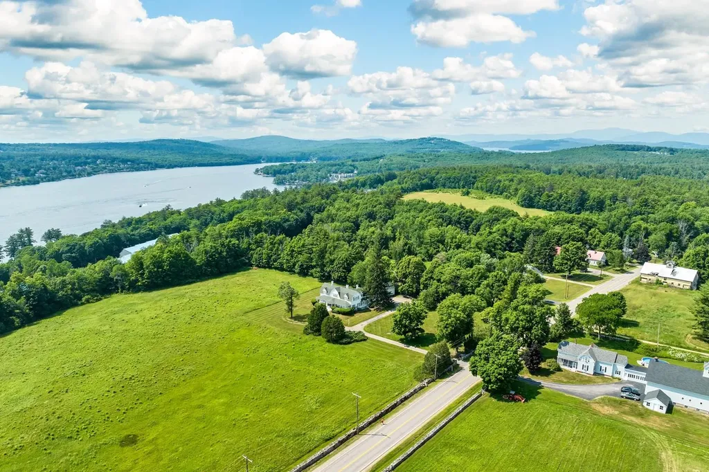 238 White Oaks Road Laconia NH 03246