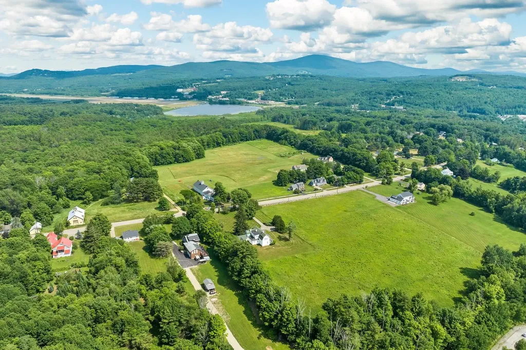 238 White Oaks Road Laconia NH 03246