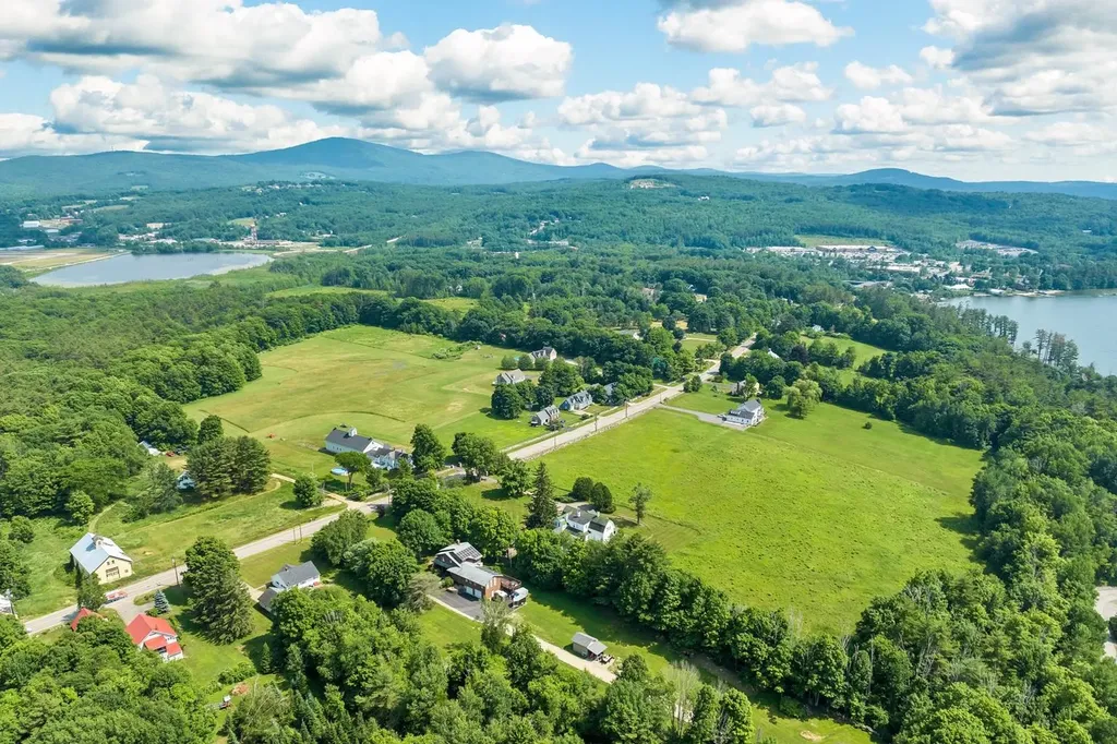 238 White Oaks Road Laconia NH 03246
