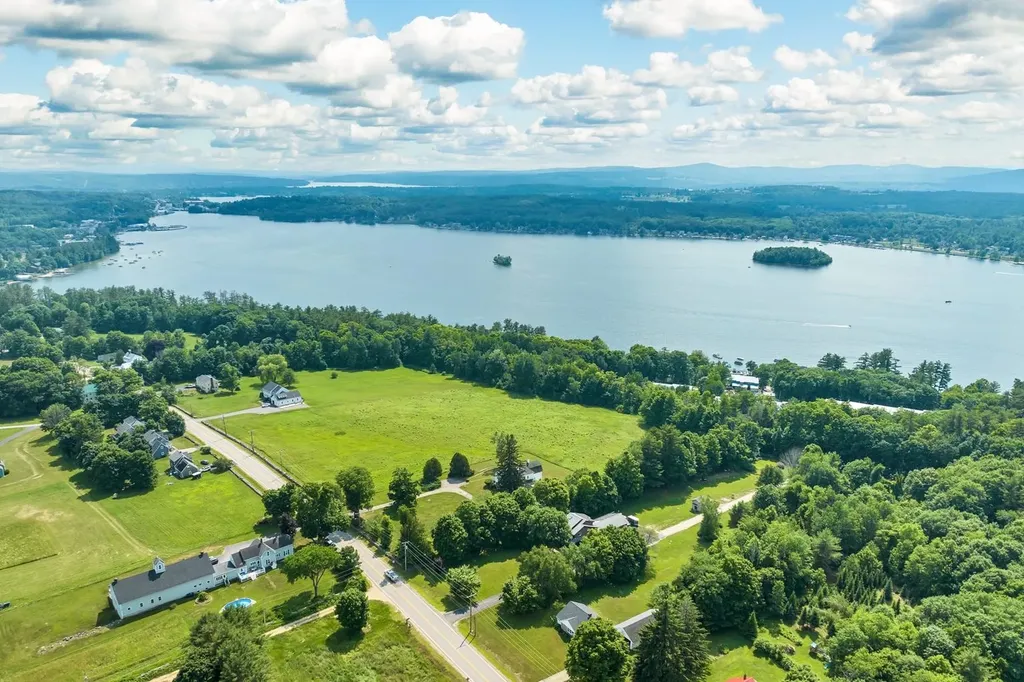 238 White Oaks Road Laconia NH 03246