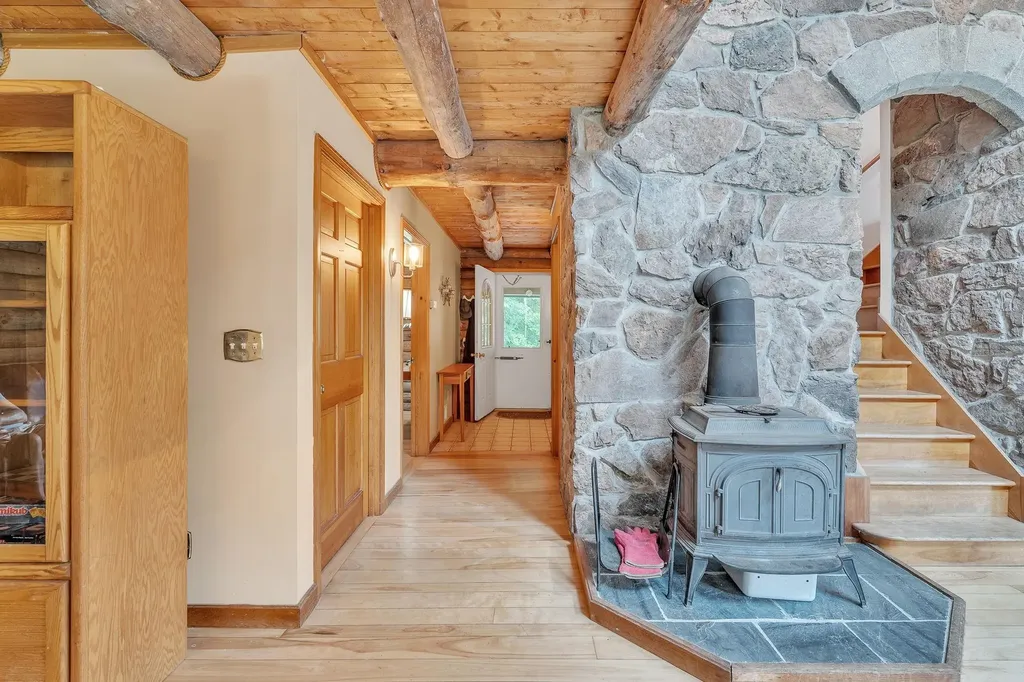 49 Nuthatch Lane Ferrisburgh VT 05473